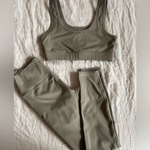 AZUR fitness workout set, size medium, colour ‘laurel’